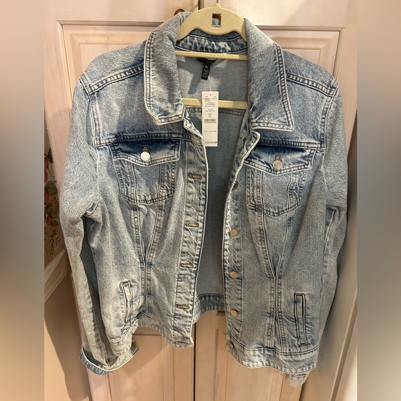White House Black Market Jackets & Blazers - White House Black Market Light Wash Denim Jacket Size XL NWT